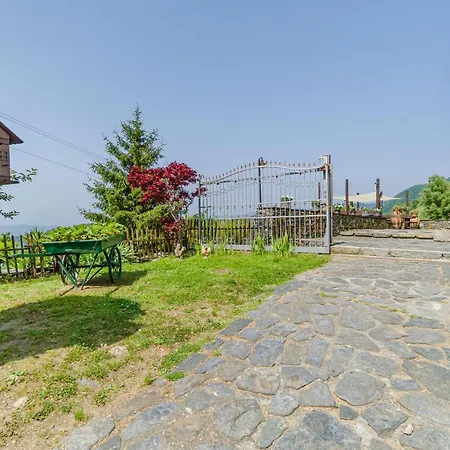 Hébergement de vacances In Fraz, Alpicella, Varaz
