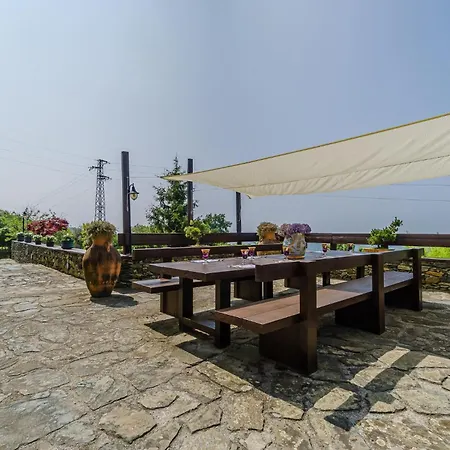 In Fraz, Alpicella, Varaz Hébergement de vacances Il Pero