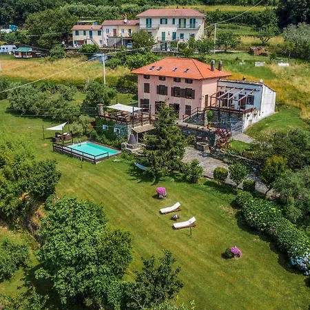 In Fraz, Alpicella, Varaz Hébergement de vacances *