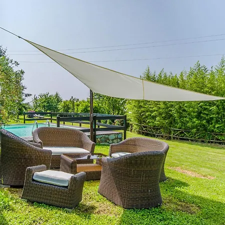 Hébergement de vacances In Fraz, Alpicella, Varaz