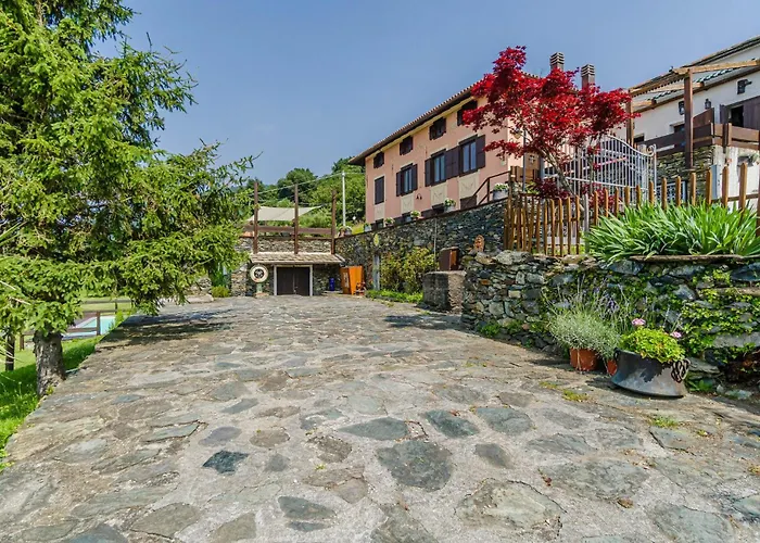 Ferienhaus In Fraz Alpicella, Varaz Il Pero
