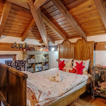 Σπίτι διακοπών In Fraz, Alpicella, Varaz