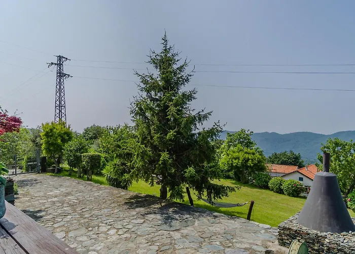 In Fraz Alpicella, Varaz Сasa de vacaciones