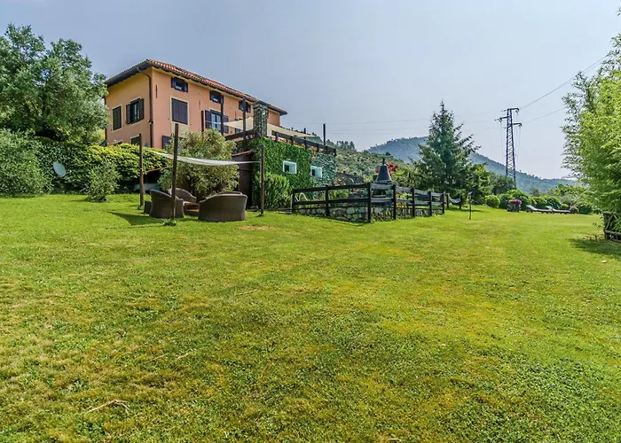 In Fraz Alpicella, Varaz Сasa de vacaciones *